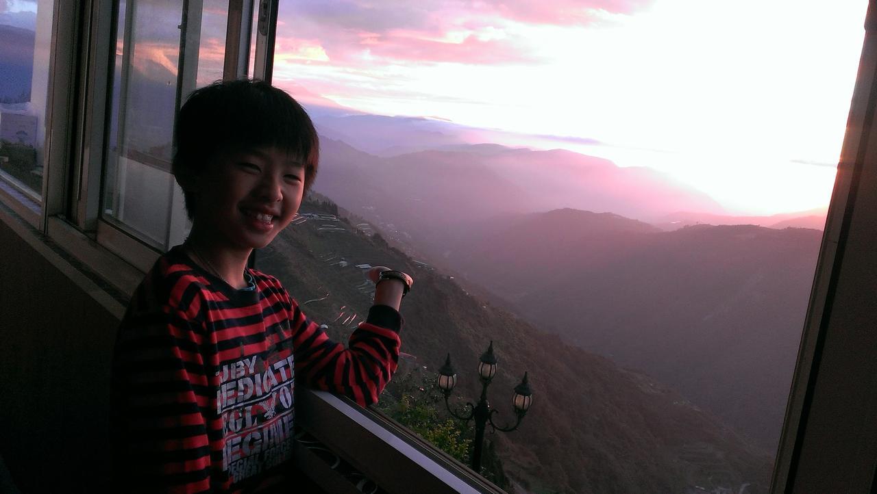 โบเคไล ฟลาวเวอร์ การ์เด้น วิลล่า เหรินอ้าย ภายนอก รูปภาพ